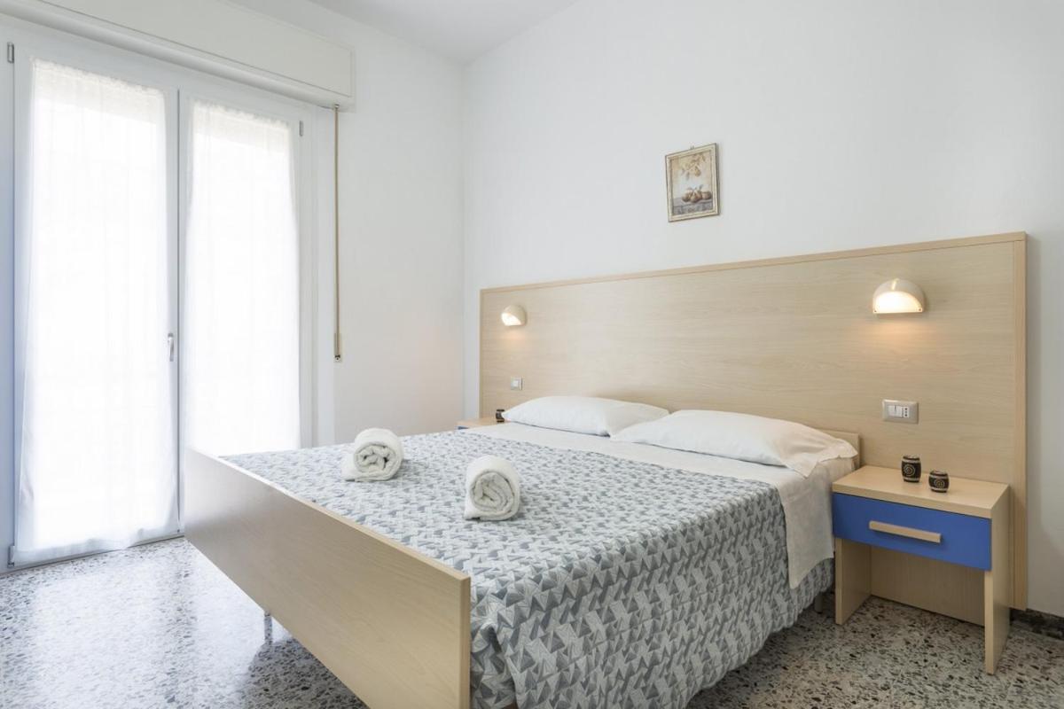 Room And Breakfast Da Laura Bellaria-Igea Marina Exterior photo